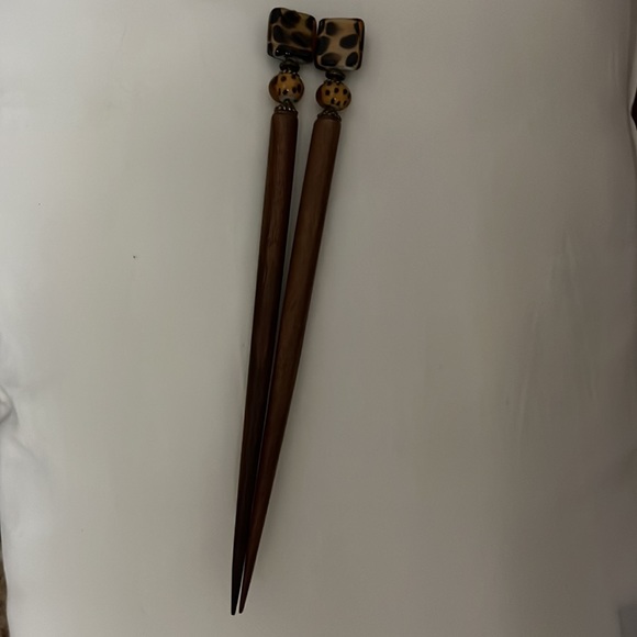 Sticks and Stones Wildcat Hairsticks - Picture 7 of 8